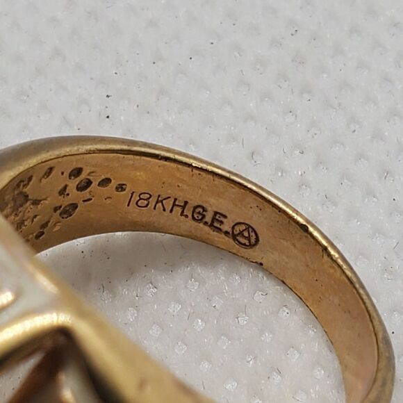 Vintage 18 Karat HGE Gold & Cream Ribbon Knot Ring - Picture 6 of 7